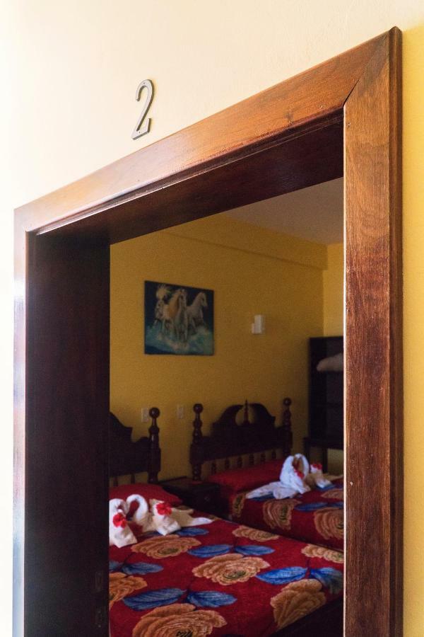 The White Horse Inn - Hopkins Village Beach Belize ภายนอก รูปภาพ